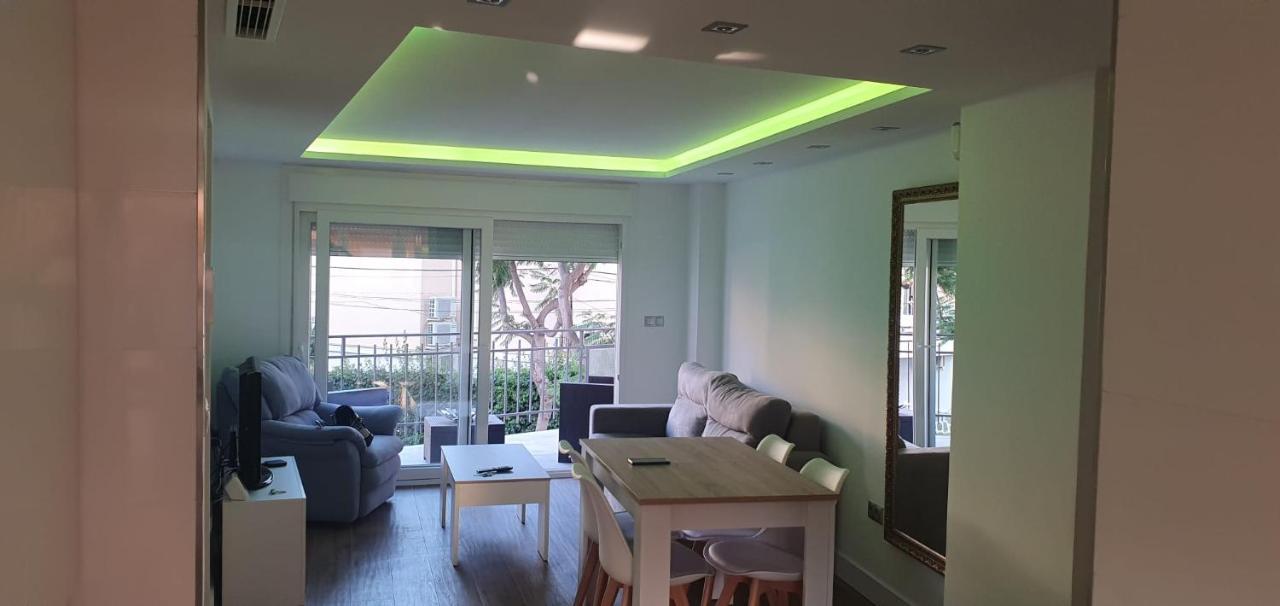Beautiful Apartment In Third Line Beach Boliches Fuengirola Exterior foto